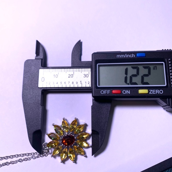 Women’s/Girls yellow marquis cut rhinestone floral pendant & chain boho western - Picture 6 of 6